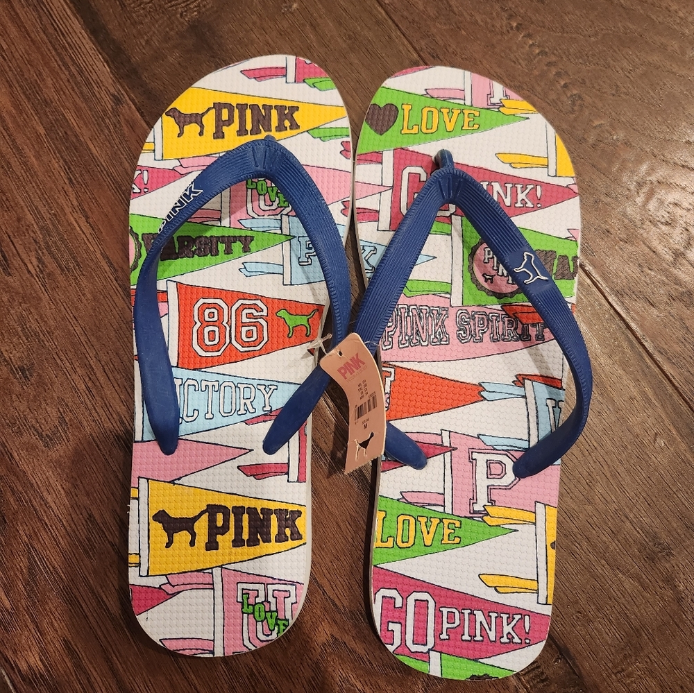 ✨️💕NWT PINK Victoria's Secret Vintage flip flops sandals logo dog 86 University